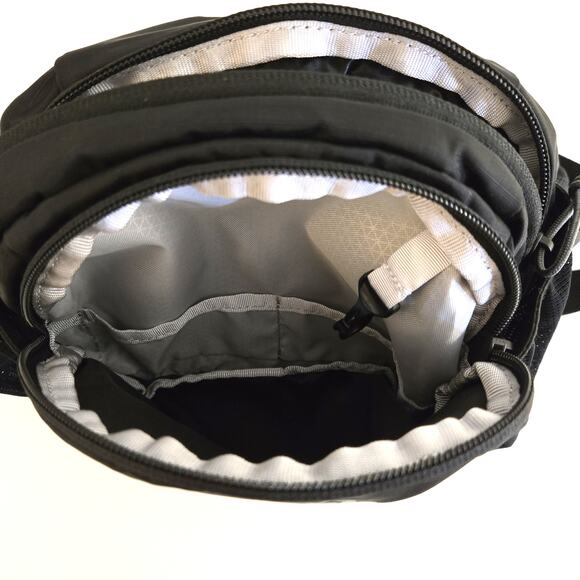 REI Co-op Trail 5 Black Hiking Waist Pack Fanny Lumbar Bag - Picture 9 of 10